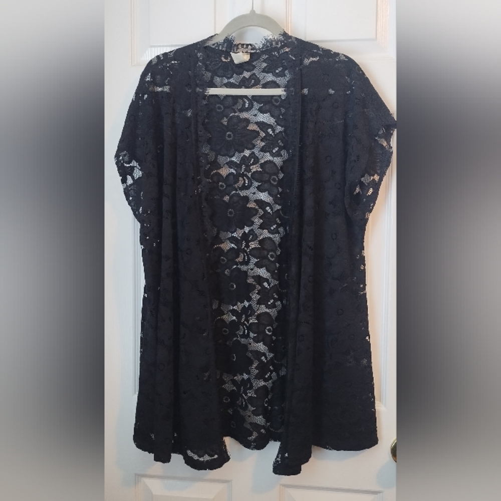 Black Lace Open Front Kimono With Cap Sleeves